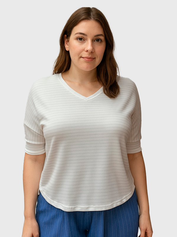 Remera Escote en V Morley Grande Super Elastizada Estampados/Bordados