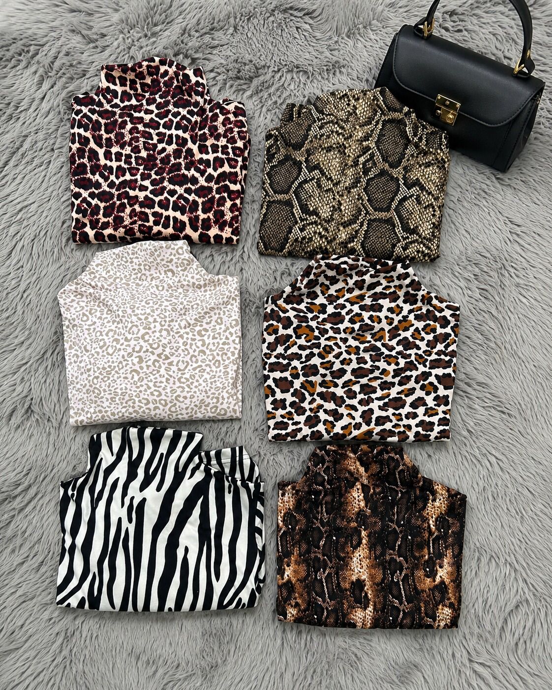 Poleras Animal Print Cuello Entero