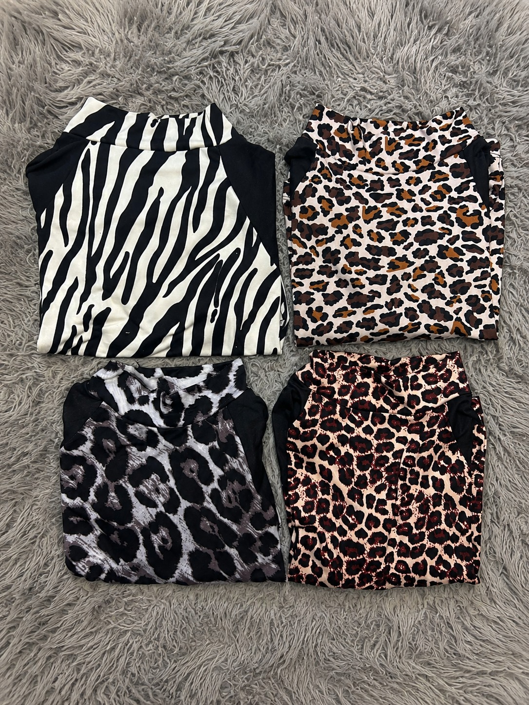 WhatsApp Image 2026-06-29 at 9.00.03 AM Polera Combinada Animal Print Talles Unicos
