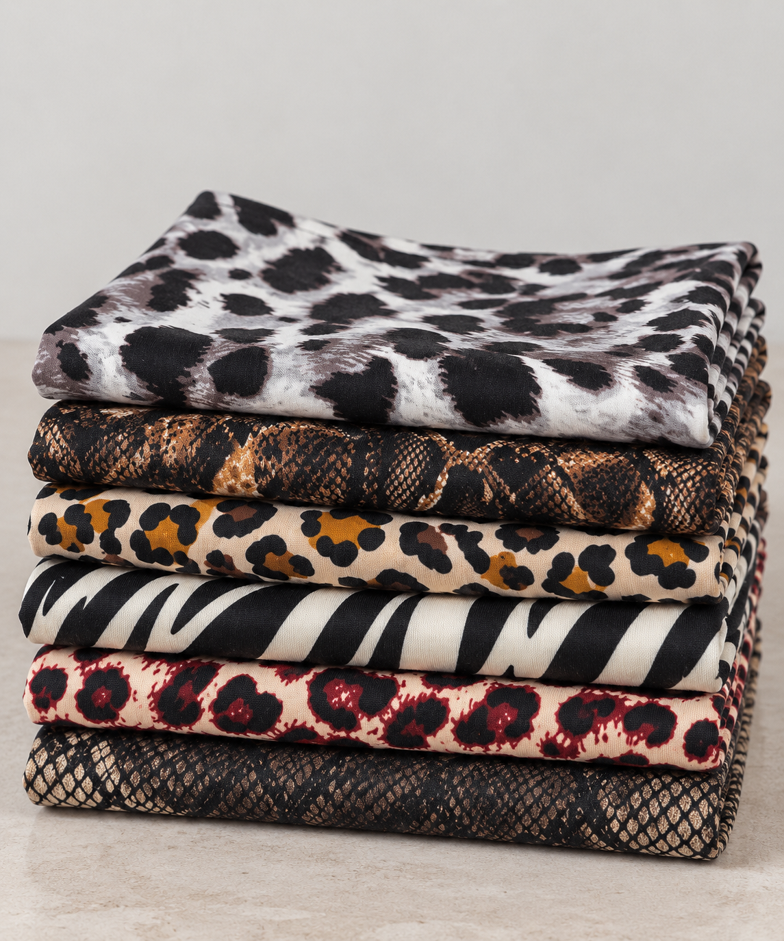 Pila de telas con estampados animales Pantalon Palazo Prints Semi Oxford Print Lagarto Oscuro